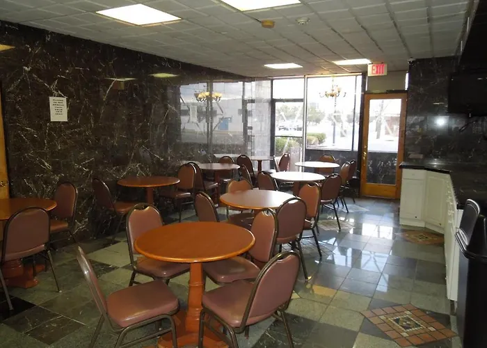 Hotel near College: Knights Inn Atlantic City